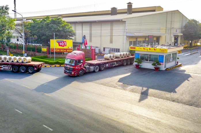 Tập đoàn Hoa Sen tạo đột phá với dòng sản phẩm tôn siêu bền Hoa Sen Gold - Ảnh 5. Tập đoàn Hoa Sen tạo đột phá với dòng sản phẩm tôn siêu bền Hoa Sen Gold - Ảnh 5.