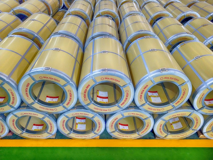 Tập đoàn Hoa Sen tạo đột phá với dòng sản phẩm tôn siêu bền Hoa Sen Gold - Ảnh 3. Tập đoàn Hoa Sen tạo đột phá với dòng sản phẩm tôn siêu bền Hoa Sen Gold - Ảnh 3.