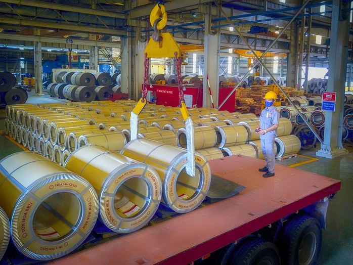 Tập đoàn Hoa Sen tạo đột phá với dòng sản phẩm tôn siêu bền Hoa Sen Gold - Ảnh 4. Tập đoàn Hoa Sen tạo đột phá với dòng sản phẩm tôn siêu bền Hoa Sen Gold - Ảnh 4.