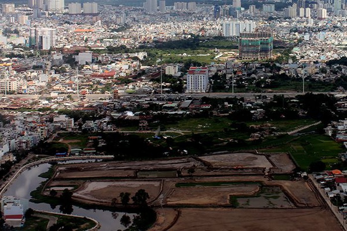 Nóng việc nộp tiền sử dụng đất dự án bất động sản - Ảnh 1. Nóng việc nộp tiền sử dụng đất dự án bất động sản - Ảnh 1.