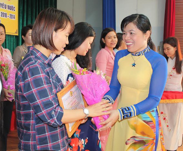 Bà Nguyễn Trần Phượng Trân làm Chủ tịch Hội LHPN TP HCM - Ảnh 1.