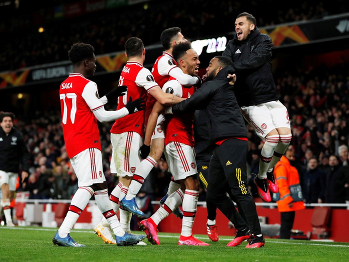 Đương kim á quân Arsenal bị loại sốc vòng knock-out Europa League - Ảnh 6.