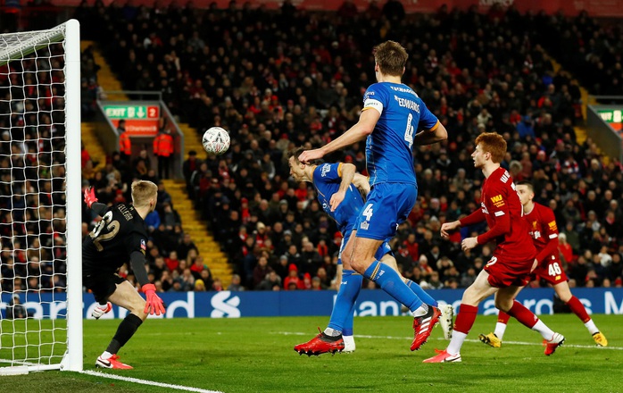 Đá phản nghiệt ngã, Shrewsbury mất vé FA Cup trước Liverpool - Ảnh 4.