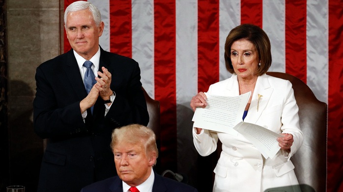 Ông Trump thoát luận tội, bà Pelosi buông lời cay đắng - Ảnh 1.