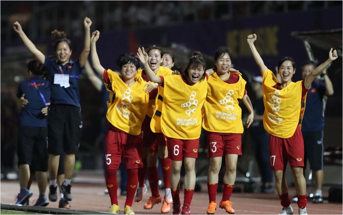 Thầy Park dự khán, tuyển nữ Việt Nam đoạt vé vào play-off Olympic 2020 - Ảnh 1.