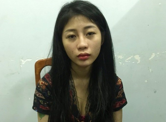 2 hotgirl Quảng Bình mua bán gần 5.000 viên ma túy nửa đêm - Ảnh 1.