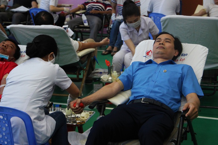 Đà Nẵng: CNVC-LĐ tích cực hiến máu cứu người - Ảnh 1.