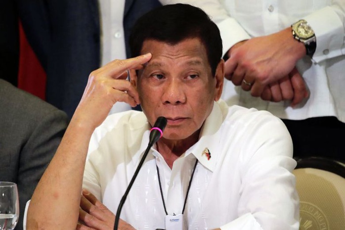 Covid-19 ở Philippines: Nhiều quan chức tự cách ly, ông Duterte tự xét nghiệm - Ảnh 1.