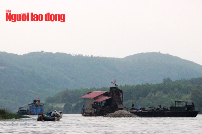 Quảng Bình: Điều tra vụ một đại úy công an bị đánh rơi xuống sông, nhập viện - Ảnh 2.