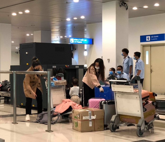 CLIP:  Hành khách từ Hàn Quốc về, khi cách ly không tốn chi phí gì - Ảnh 5.