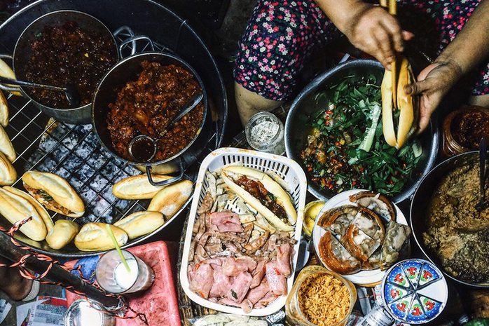 5 đặc sản bánh mì từ Bắc vào Nam - Ảnh 2. 5 đặc sản bánh mì từ Bắc vào Nam - Ảnh 2.