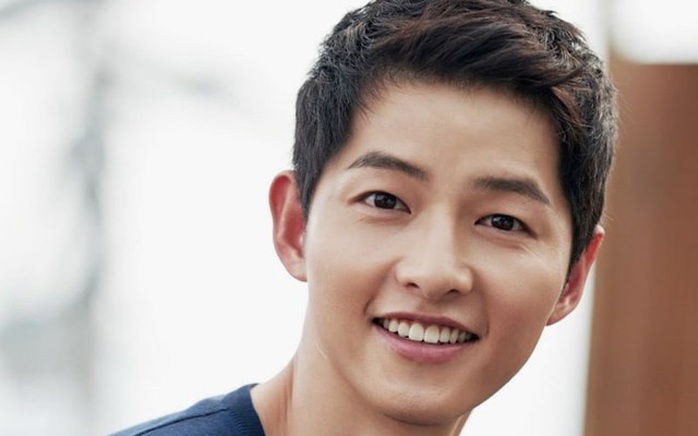 Trở về từ Colombia, Song Joong-ki tự cách ly - Ảnh 1.