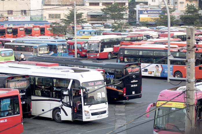 Kiến nghị lùi thời gian buộc gắn XE HỢP ĐỒNG, XE DU LỊCH, XE TAXI - Ảnh 1.