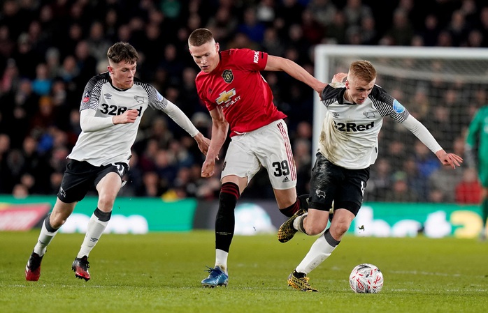 Quật ngã đội bóng của Rooney, Man United vào tứ kết FA Cup - Ảnh 2.