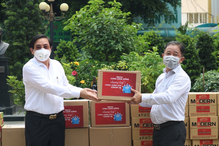 Báo Người Lao Động cùng cộng đồng chung tay phòng chống dịch Covid-19 - Ảnh 1.