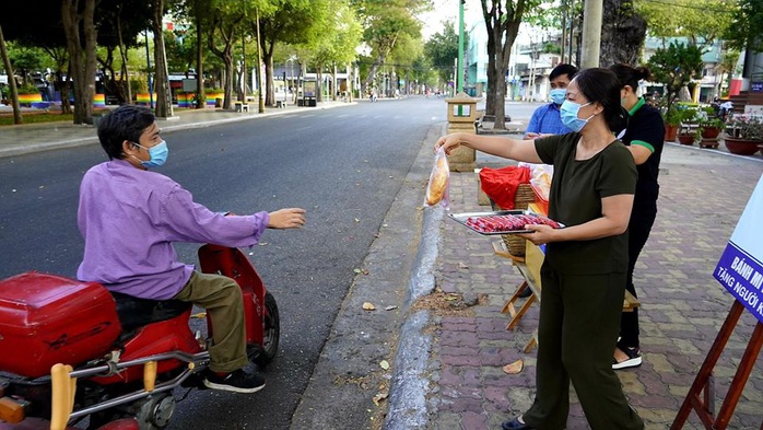 BR-VT: Người đứng đầu chịu trách nhiệm nếu chi sai đối tượng hưởng hỗ trợ do dịch Covid-19 - Ảnh 1.