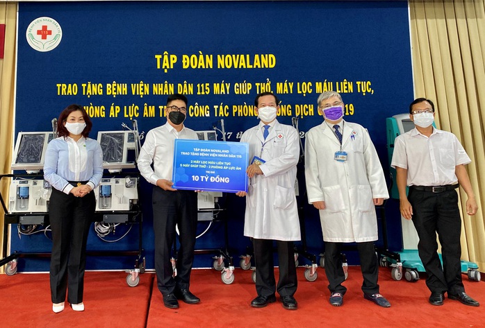 Novaland đồng hành trong cuộc đua đẩy lùi dịch bệnh Covid-19 - Ảnh 2. Novaland đồng hành trong cuộc đua đẩy lùi dịch bệnh Covid-19 - Ảnh 2.
