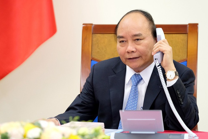Thủ tướng Nguyễn Xuân Phúc điện đàm với Thủ tướng Trung Quốc Lý Khắc Cường - Ảnh 1.