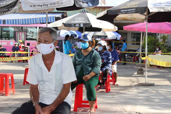 “ATM gạo” giúp mát lòng người nghèo vùng hạn mặn ở Cà Mau, Bạc Liêu và Kiên Giang - Ảnh 10.