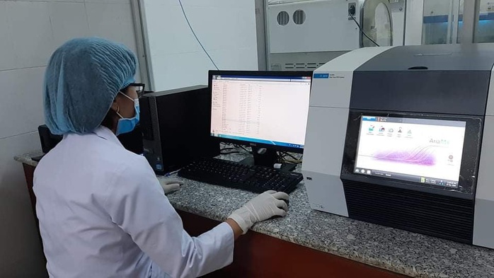 Đà Nẵng: Chi gần 1,4 tỉ mua máy nhân gen và đọc kết quả xét nghiệm Real-time PCR - Ảnh 1.