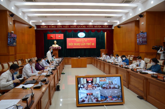 Thành ủy ra thông báo Hội nghị lần thứ 40 Ban Chấp hành Đảng bộ TP HCM khóa X - Ảnh 1.