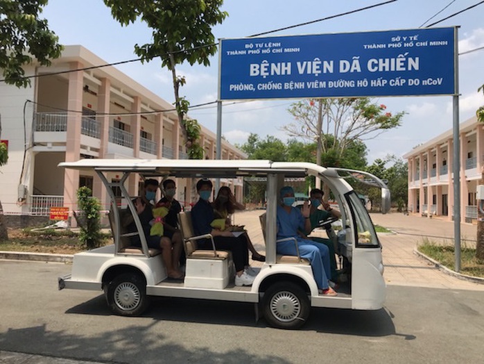 TP HCM: Niềm vui của những du học sinh, giáo viên khỏi bệnh Covid-19 - Ảnh 2.