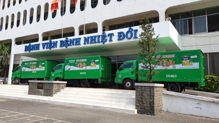 Nutifood tặng hơn 5 tỉ đồng cho các bệnh viện tuyến đầu chống dịch Covid-19 - Ảnh 2. Nutifood tặng hơn 5 tỉ đồng cho các bệnh viện tuyến đầu chống dịch Covid-19 - Ảnh 2.