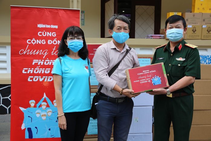 Tiếp thêm sức mạnh nơi tuyến đầu chống dịch - Ảnh 3. Tiếp thêm sức mạnh nơi tuyến đầu chống dịch - Ảnh 3.