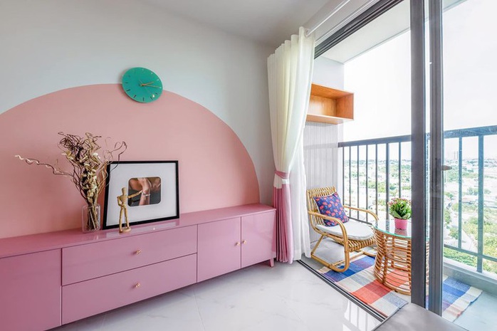 Ngôi nhà ngập sắc hồng cho cô nàng nữ tính - Ảnh 2. Ngôi nhà ngập sắc hồng cho cô nàng nữ tính - Ảnh 2.