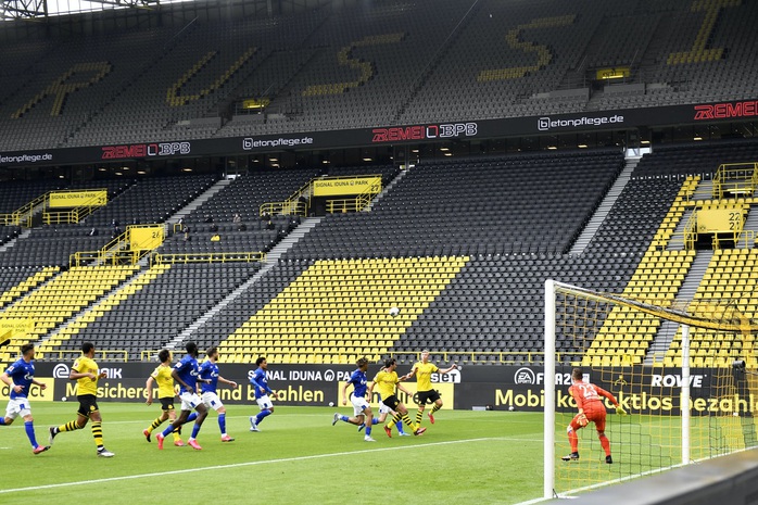 Sát thủ Haaland rực sáng, Dortmund đại thắng derby Bundesliga - Ảnh 3.