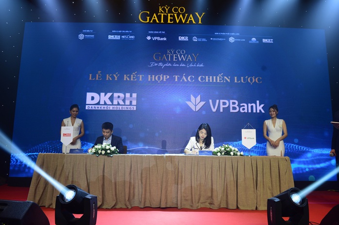 Tập đoàn Danh Khôi ký kết hợp tác với ngân hàng, đại lý chiến lược triển khai Kỳ Co Gateway - Ảnh 1. Tập đoàn Danh Khôi ký kết hợp tác với ngân hàng, đại lý chiến lược triển khai Kỳ Co Gateway - Ảnh 1.