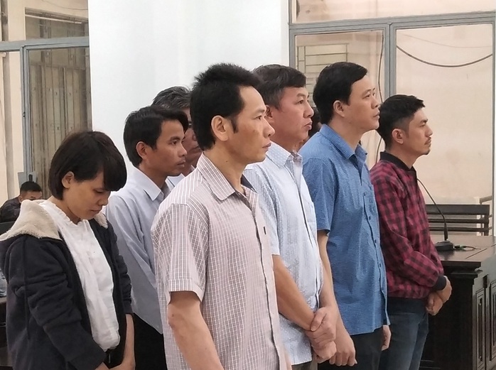 Phúc thẩm vụ tham ô tiền chống hạn ở Khánh Hòa: 10/11 bị cáo giảm án - Ảnh 2.
