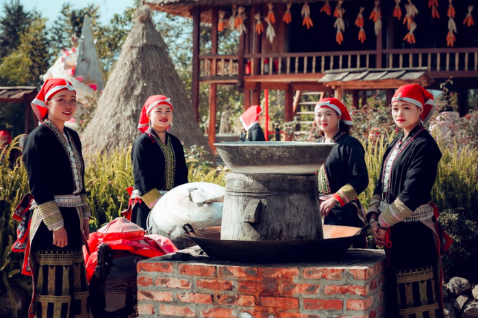 Ngắm thung lũng hoa hồng tuyệt đẹp nhận kỷ lục lớn nhất Việt Nam - Ảnh 10. Ngắm thung lũng hoa hồng tuyệt đẹp nhận kỷ lục lớn nhất Việt Nam - Ảnh 10.