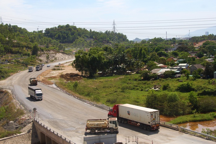 Cao tốc La Sơn – Túy Loan: Gấp rút hoàn thiện, chờ ngày thông xe - Ảnh 5.