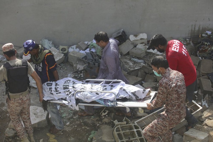 Máy bay Pakistan rơi: Nhiều nghi vấn trong đoạn ghi âm - Ảnh 7.