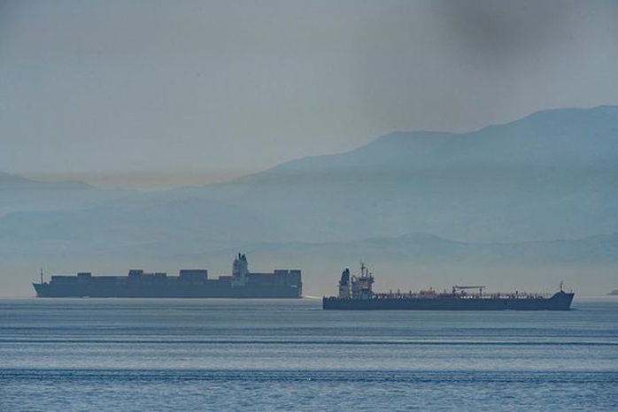 Phớt lờ cảnh báo Mỹ, tàu chở dầu Iran đến Venezuela - Ảnh 2.