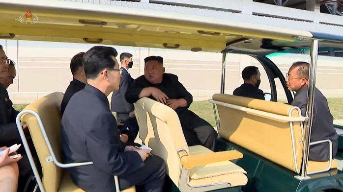 Hình ảnh mới về ông Kim Jong-un hé lộ điều gì? - Ảnh 6.