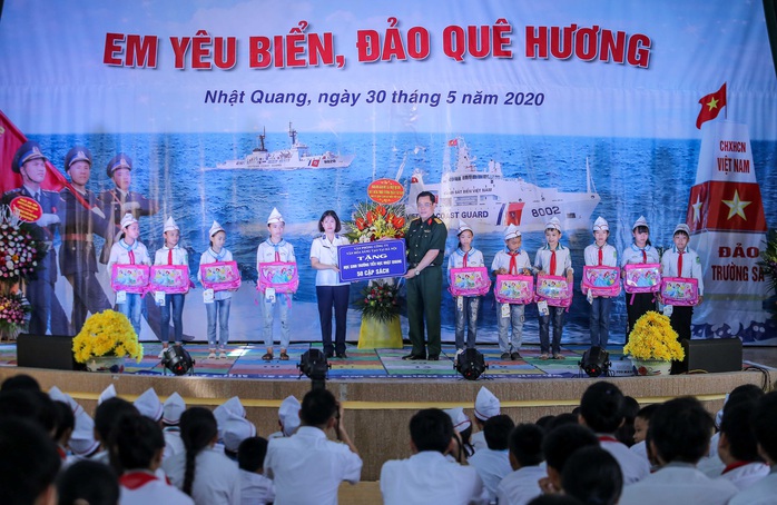 Thế hệ trẻ sôi nổi trong cuộc thi Em yêu biển, đảo quê hương - Ảnh 6.