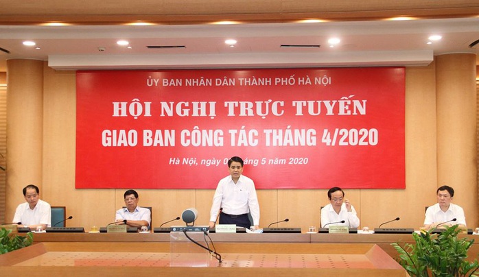 Chủ tịch Hà Nội: Tôi biết có phó phòng om hồ sơ của doanh nghiệp tới 8 tháng - Ảnh 1.