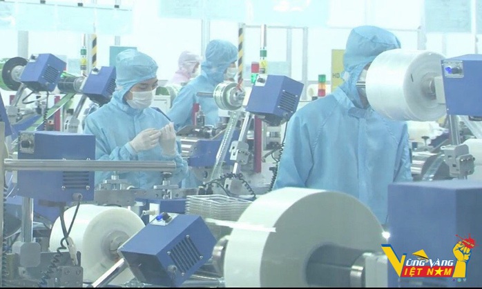 Khu công nghiệp “chung sống an toàn” cùng Covid-19 - Ảnh 1. Khu công nghiệp “chung sống an toàn” cùng Covid-19 - Ảnh 1.