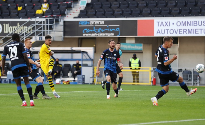 Jadon Sancho: Siêu hat-trick và kỷ lục sao trẻ Dortmund - Ảnh 4.