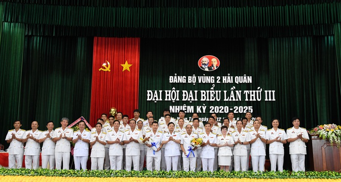 Bế mạc Đại hội đại biểu Đảng bộ Vùng 2 Hải quân  - Ảnh 2.