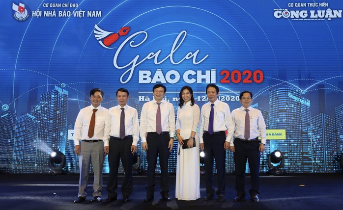 Nhiều tác phẩm đoạt giải Khoảnh khắc báo chí 2019 - Ảnh 1.