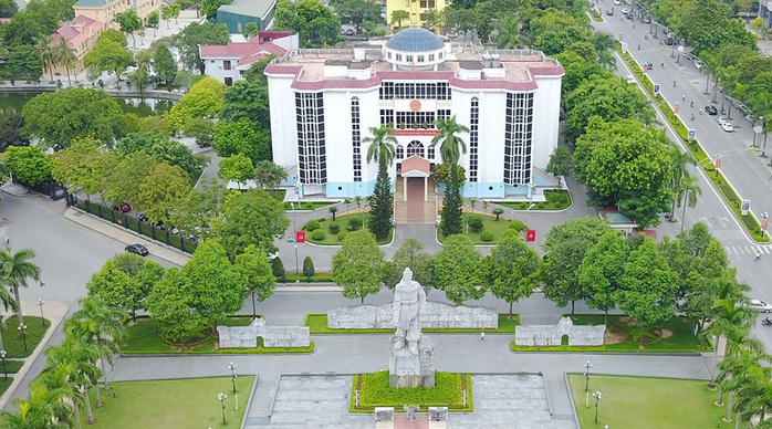 Cảnh cáo một Phó trưởng phòng thuộc Văn phòng UBND tỉnh Thanh Hóa - Ảnh 1.