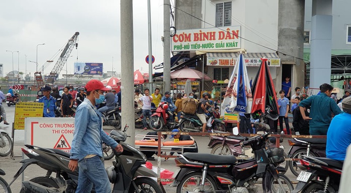 Nghi phạm đâm chết tài xế xe công nghệ ở Bến xe An Sương đầu thú - Ảnh 1.