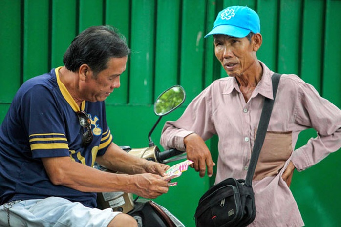 Không để hộ nghèo, cận nghèo phải vay tín dụng đen - Ảnh 1.