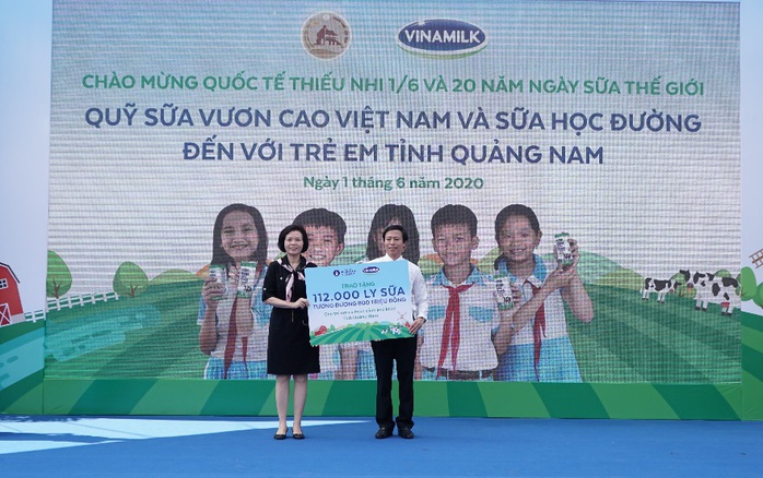Vinamilk tặng món quà 1-6 đặc biệt đến với trẻ em Quảng Nam - Ảnh 8.