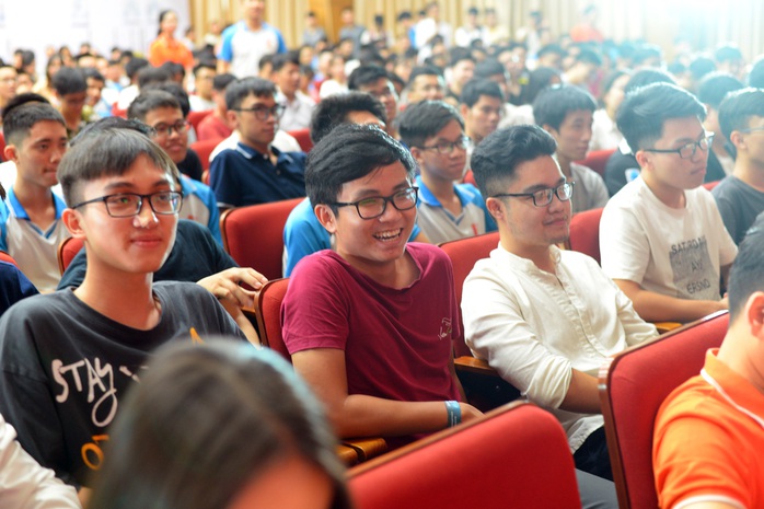 Sếp FPT chia sẻ bí kíp thành công với các Gen Z - Ảnh 3. Sếp FPT chia sẻ bí kíp thành công với các Gen Z - Ảnh 3.