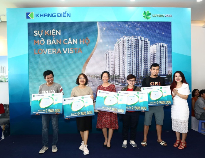 Hơn 400 khách hàng tham dự lễ mở bán căn hộ 3 phòng ngủ dự án Lovera Vista - Ảnh 3. Hơn 400 khách hàng tham dự lễ mở bán căn hộ 3 phòng ngủ dự án Lovera Vista - Ảnh 3.