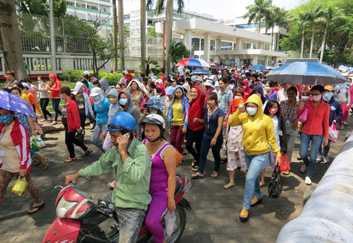 Vụ Công ty TNHH Pou Yuen Việt Nam cắt giảm 2.786 lao động: Nên có chính sách hợp lý và nhân văn hơn - Ảnh 1.